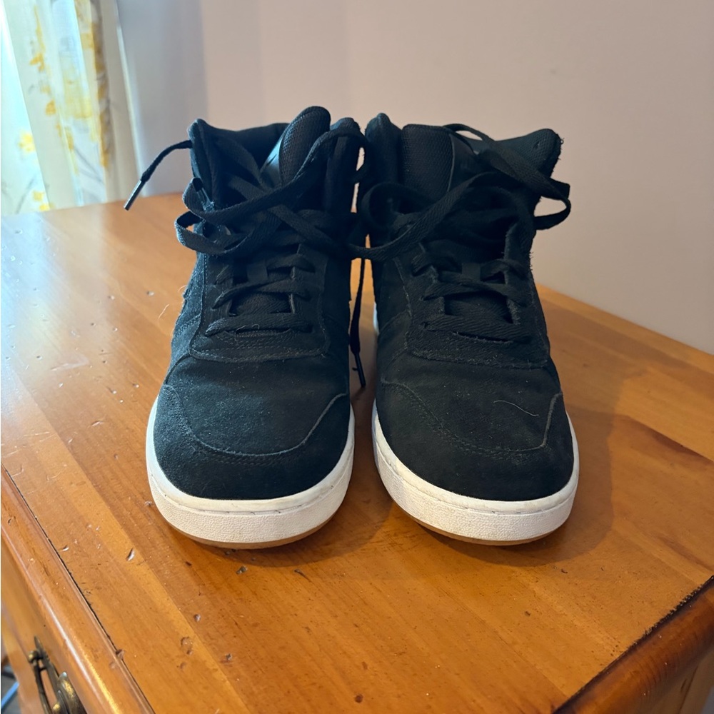 Women's Black Athletic Shoes